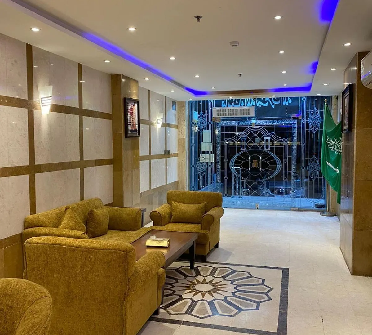 アパートホテル Ajwa Suites For Furnished Units ジェッダ